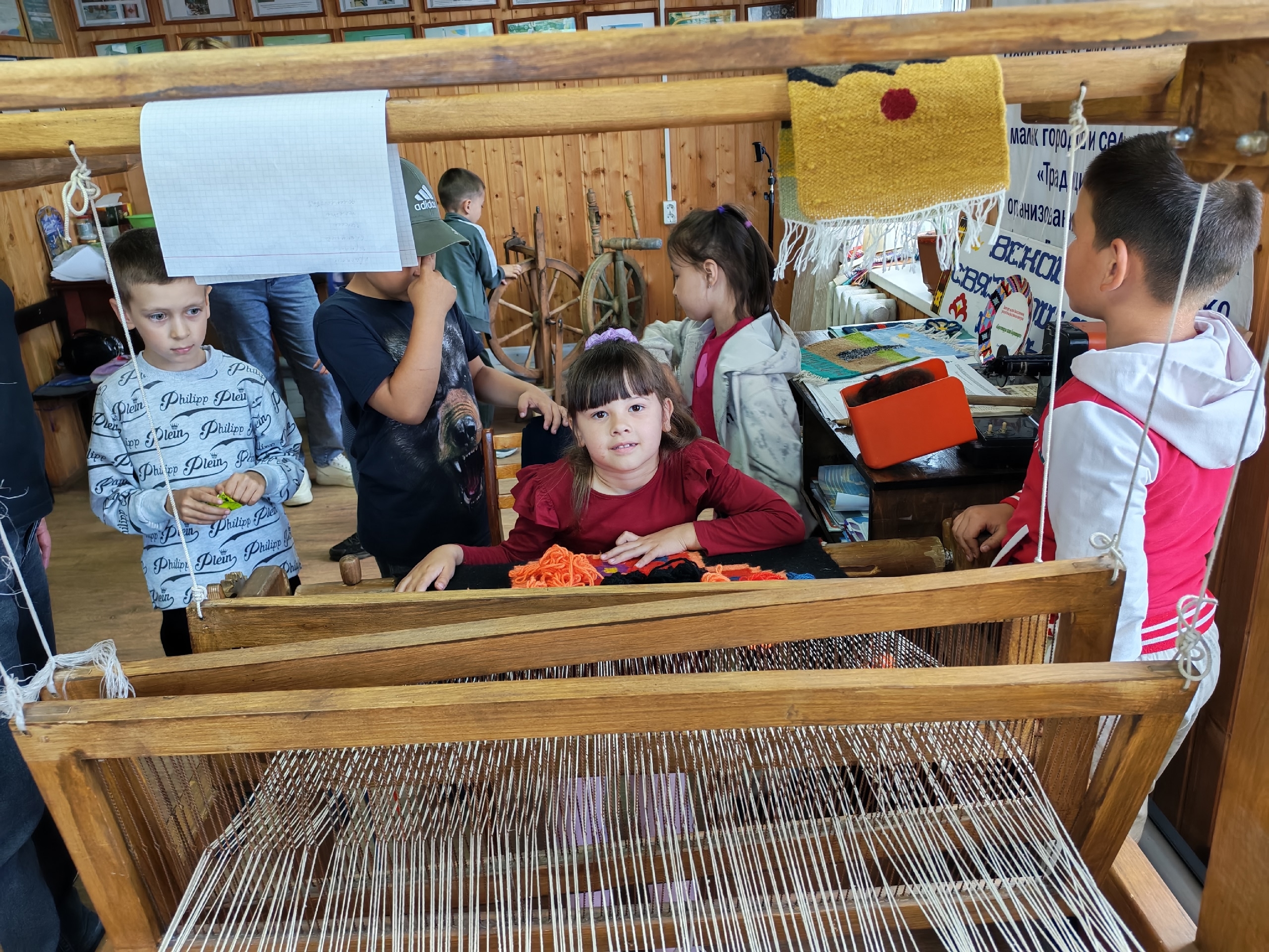 Многообразие народных промыслов